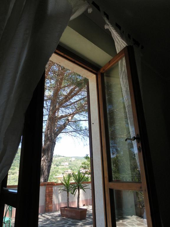 Affittacamere Il Caminetto Portoferraio Esterno foto